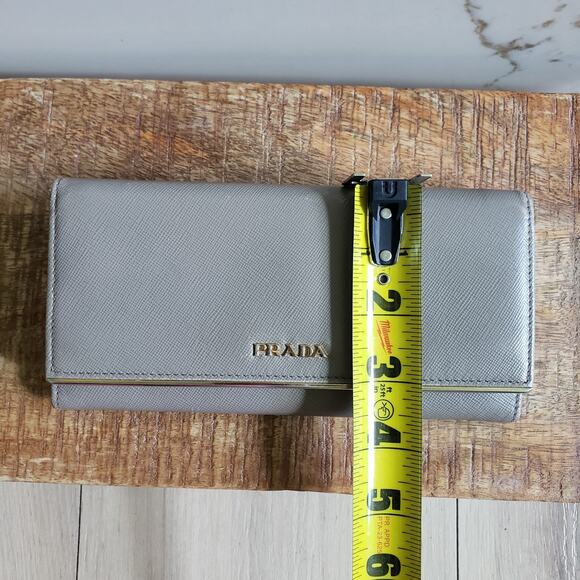 Prada Grey Saffiano Leather Continental Wallet Flap Bifold Gold Logo Long Italy - Picture 10 of 15